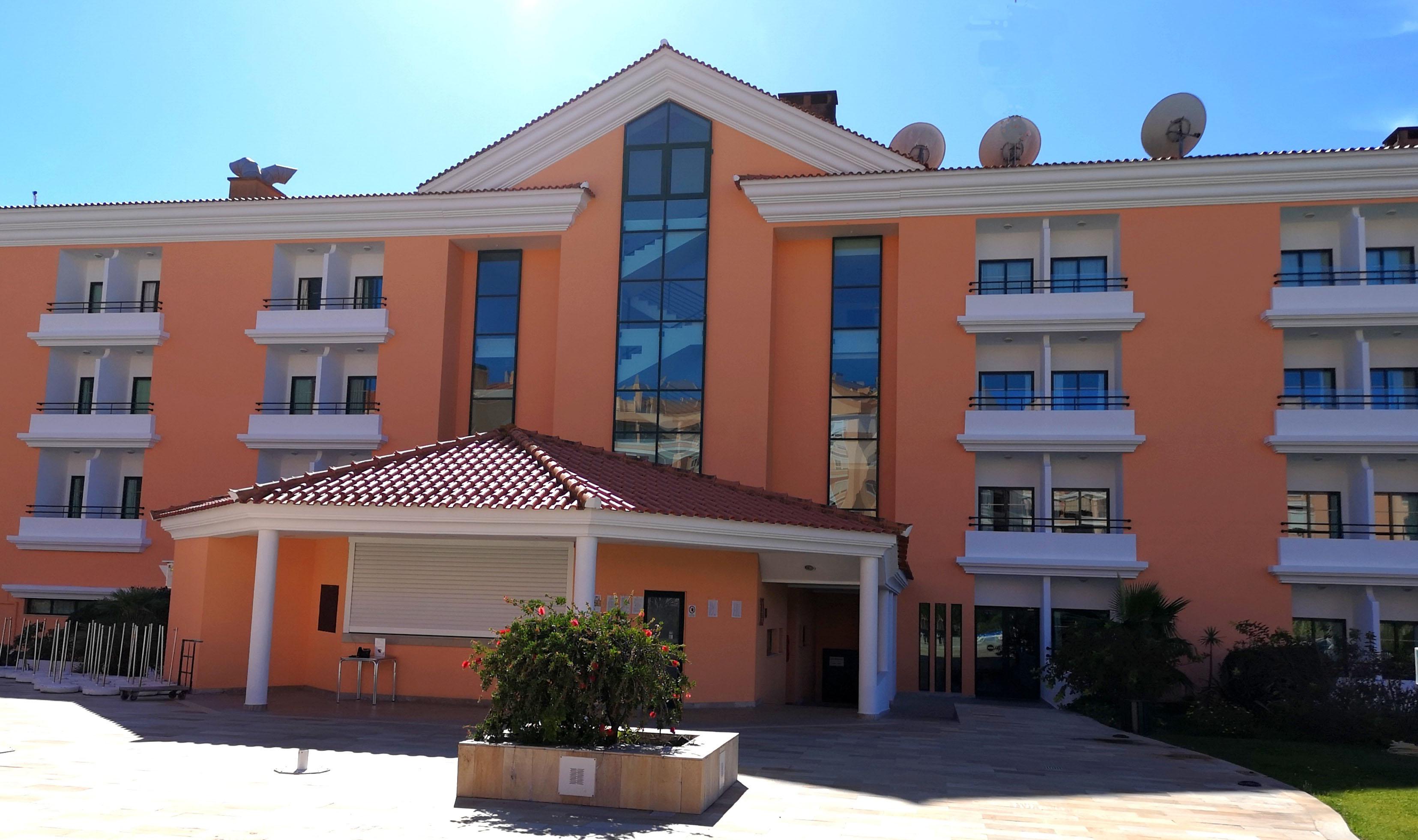 Riviera Hotel Carcavelos  Exterior photo